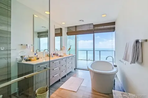 350 Ocean Drive Key Biscayne FL 33149