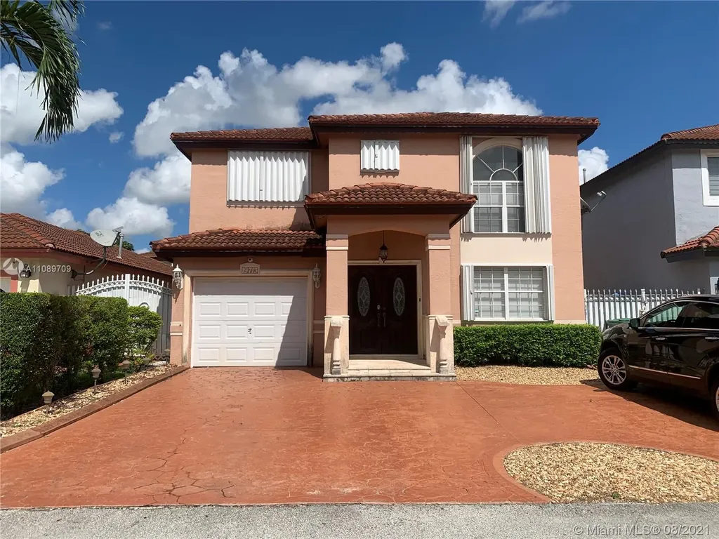 19713 NW 85th Avenue Hialeah FL 33015