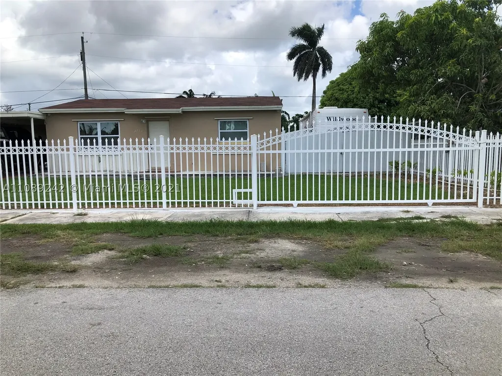 18725 SW 316th Terrace Homestead FL 33030