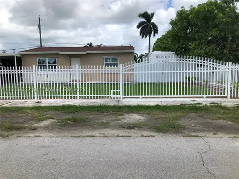 18725 SW 316th Terrace Homestead FL 33030