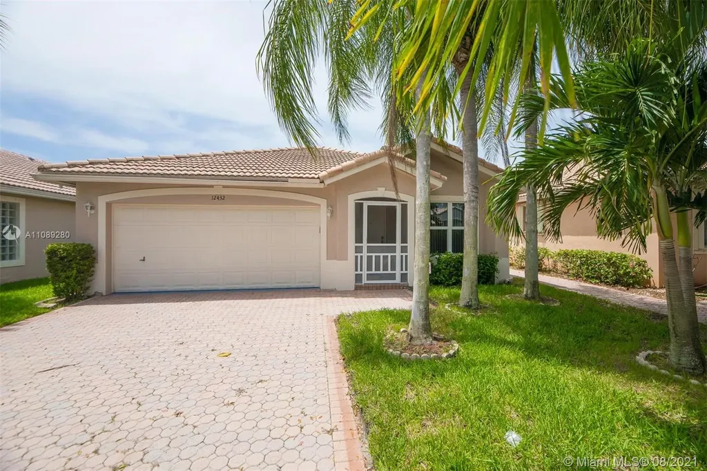 12432 NW 55th Street Coral Springs FL 33076
