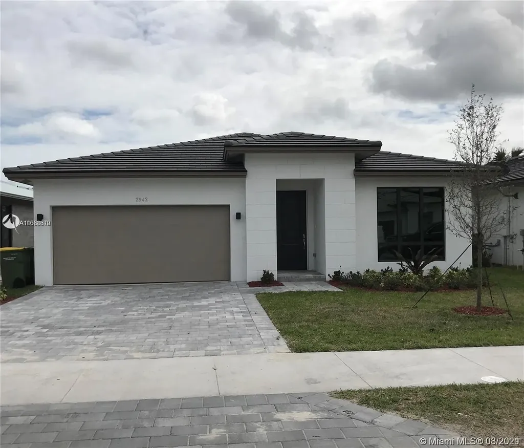 2942 SE 3rd Street Homestead FL 33033
