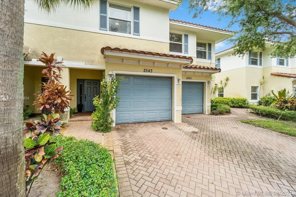 2543 NW 31st Court Oakland Park FL 33309