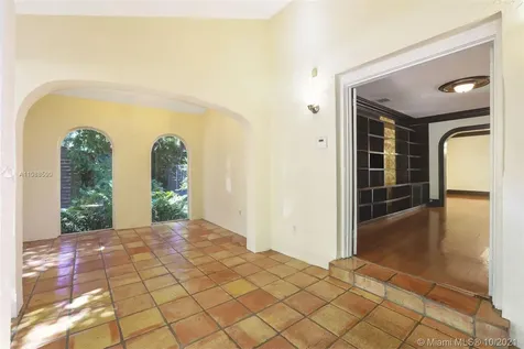3871 S Le Jeune Road Coconut Grove FL 33146