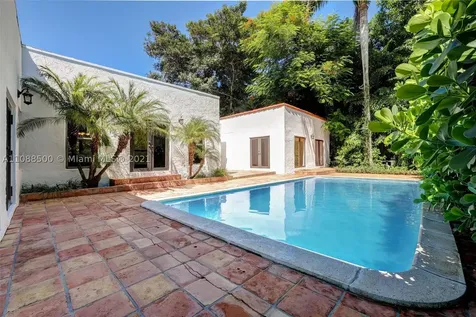 3871 S Le Jeune Road Coconut Grove FL 33146