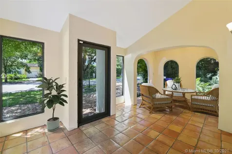 3871 S Le Jeune Road Coconut Grove FL 33146