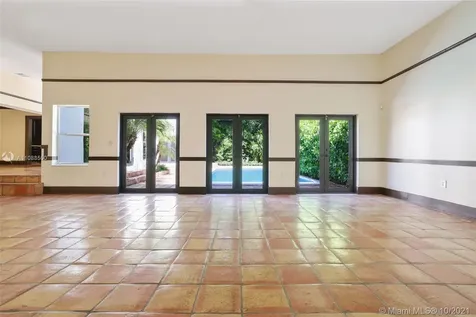 3871 S Le Jeune Road Coconut Grove FL 33146