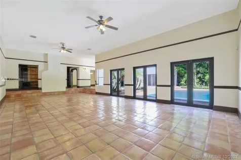 3871 S Le Jeune Road Coconut Grove FL 33146