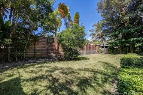 3871 S Le Jeune Road Coconut Grove FL 33146
