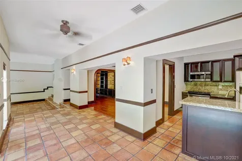 3871 S Le Jeune Road Coconut Grove FL 33146