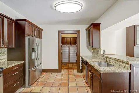 3871 S Le Jeune Road Coconut Grove FL 33146