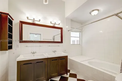 3871 S Le Jeune Road Coconut Grove FL 33146