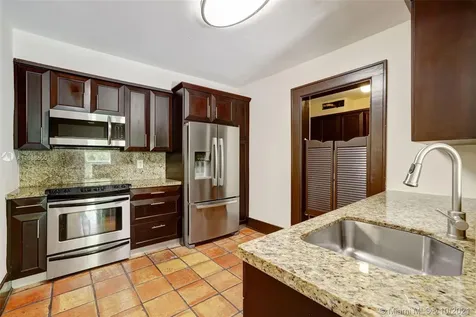 3871 S Le Jeune Road Coconut Grove FL 33146