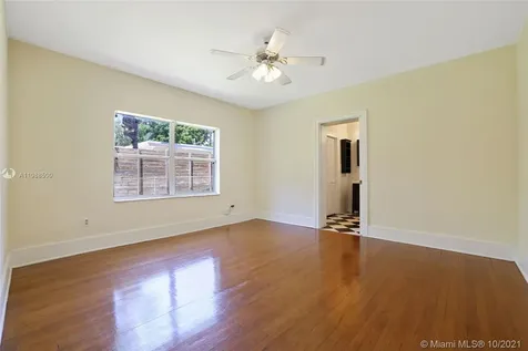 3871 S Le Jeune Road Coconut Grove FL 33146