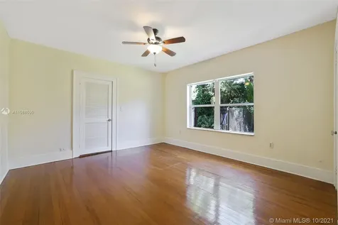 3871 S Le Jeune Road Coconut Grove FL 33146