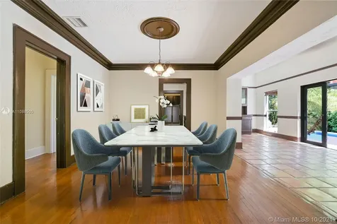3871 S Le Jeune Road Coconut Grove FL 33146