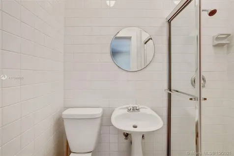 3871 S Le Jeune Road Coconut Grove FL 33146