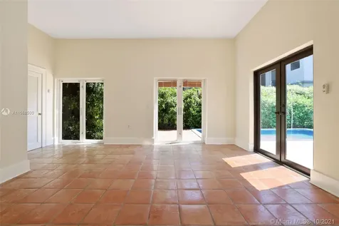 3871 S Le Jeune Road Coconut Grove FL 33146