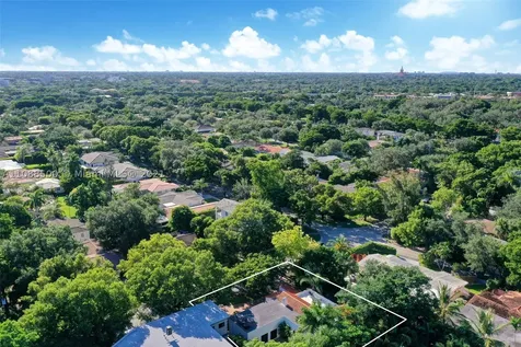 3871 S Le Jeune Road Coconut Grove FL 33146