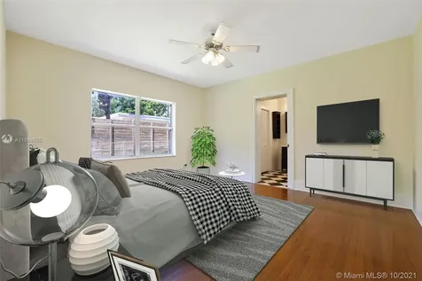3871 S Le Jeune Road Coconut Grove FL 33146