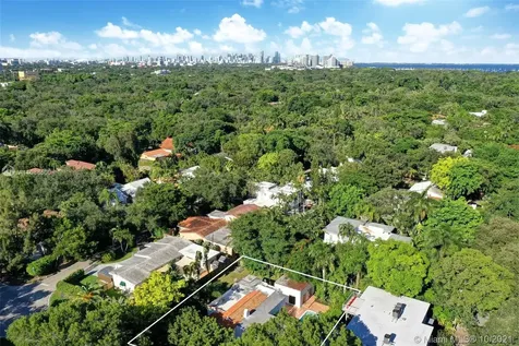 3871 S Le Jeune Road Coconut Grove FL 33146
