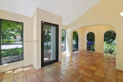 3871 S Le Jeune Road Coconut Grove FL 33146