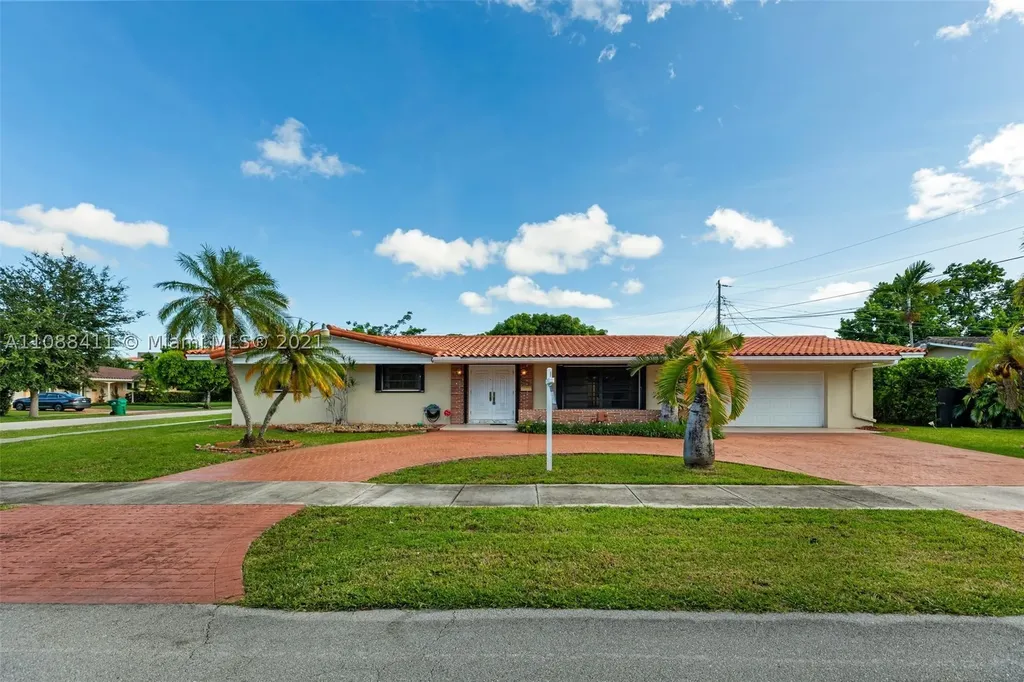 8950 SW 85th Terrace Miami FL 33173