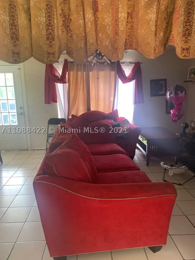 4006 E Idlewild Avenue Tampa FL 33610