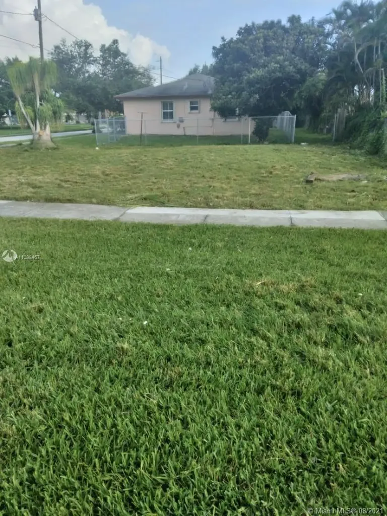 17800 SW 102nd Avenue Miami FL 33157