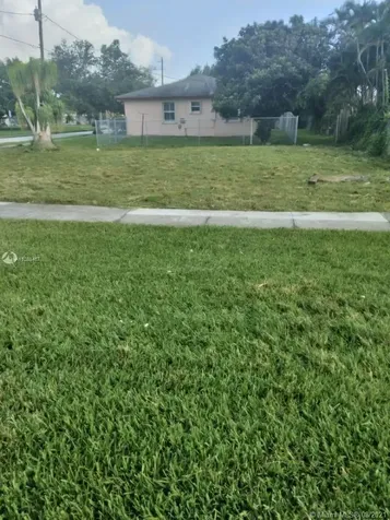17800 SW 102nd Avenue Miami FL 33157