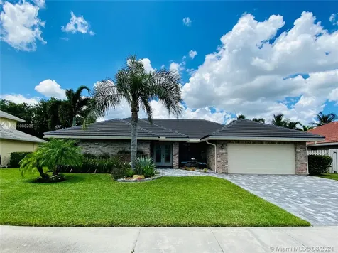 851 Somerset Avenue Davie FL 33325