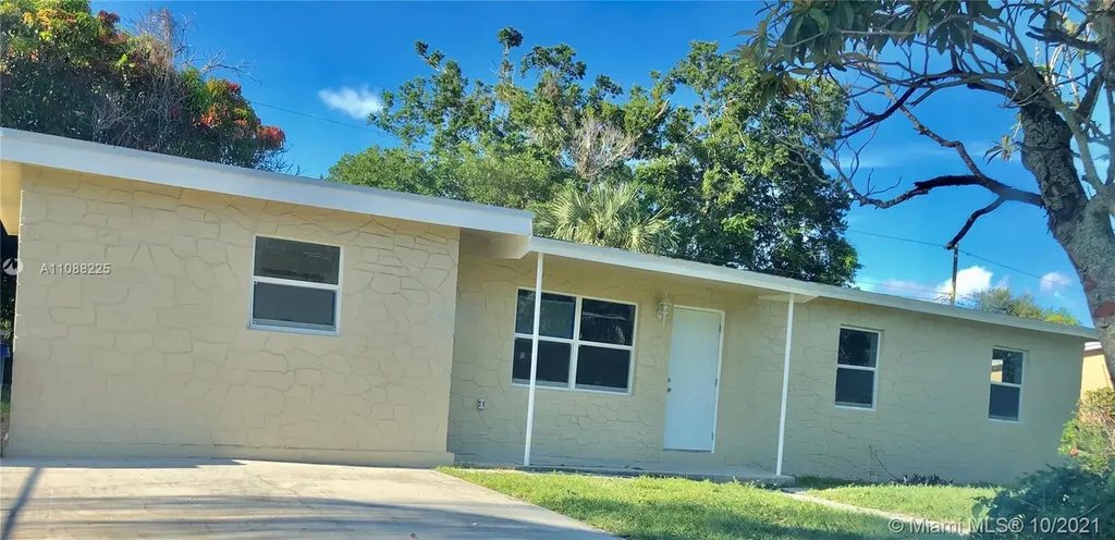 3371 NW 7th Street Lauderhill FL 33311