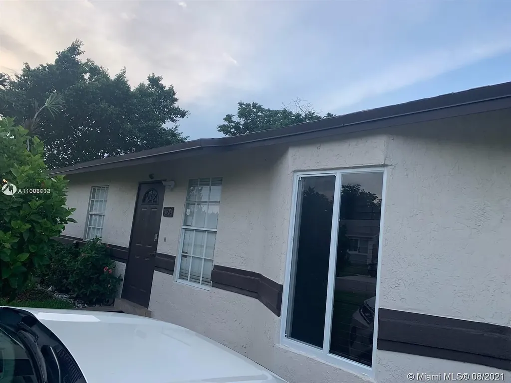 8251 SW 6th Court North Lauderdale FL 33068