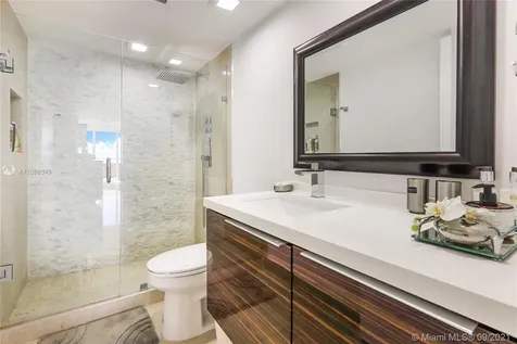 251 Crandon Boulevard Key Biscayne FL 33149