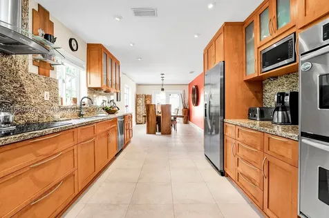 9481 SW 11th Street Miami FL 33174