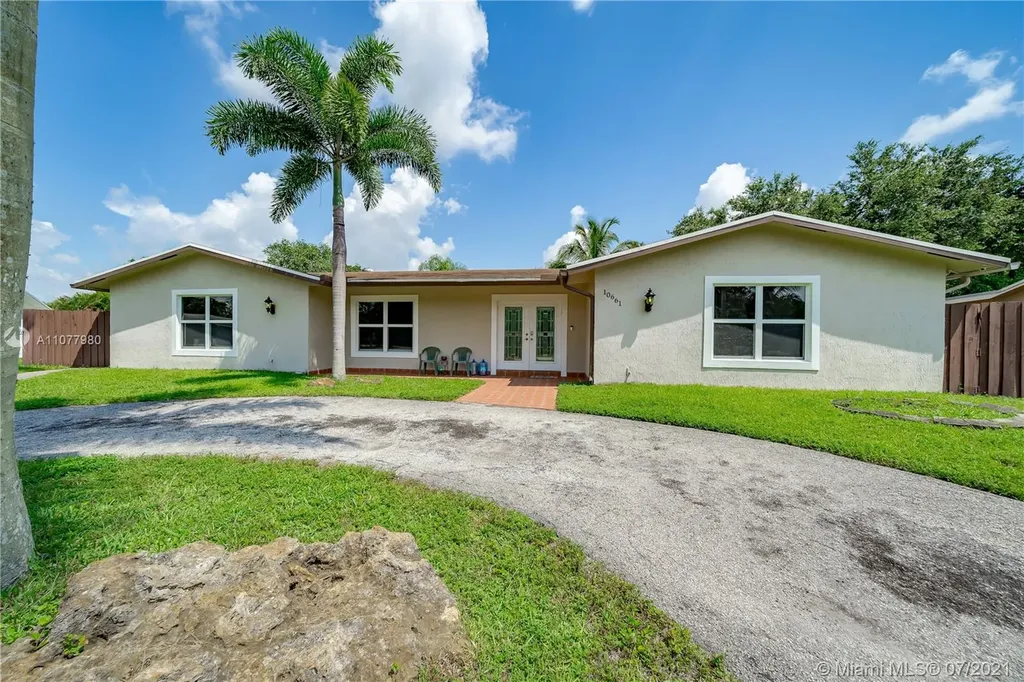 10661 NW 17th Place Pembroke Pines FL 33026