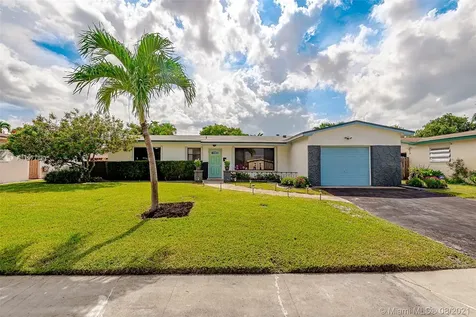 1910 NW 88th Terrace Pembroke Pines FL 33024