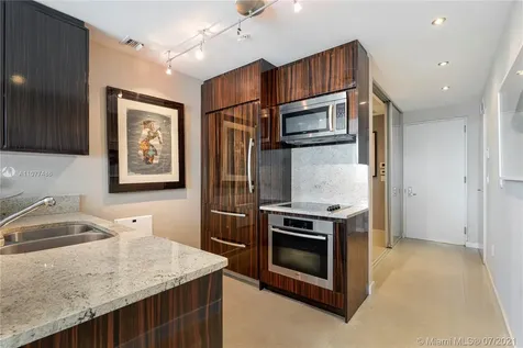 50 S Pointe Drive Miami Beach FL 33139