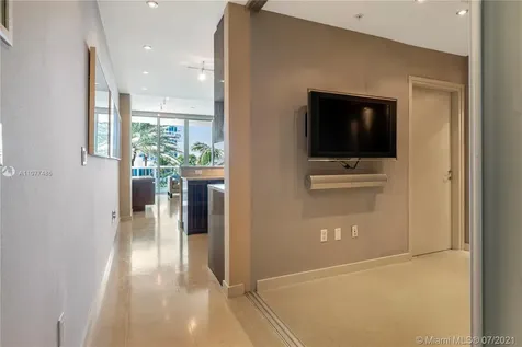 50 S Pointe Drive Miami Beach FL 33139