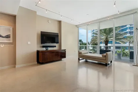 50 S Pointe Drive Miami Beach FL 33139