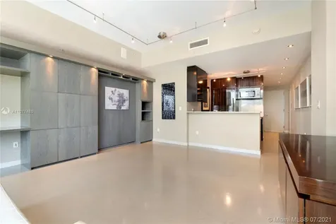 50 S Pointe Drive Miami Beach FL 33139
