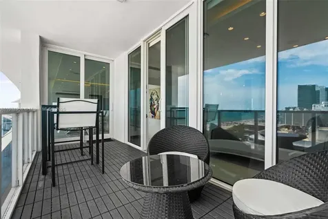 100 Lincoln Road Miami Beach FL 33139