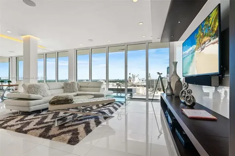 100 Lincoln Road Miami Beach FL 33139