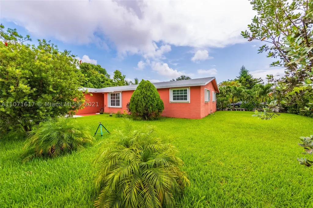 9901 NW 31st Avenue Miami FL 33147