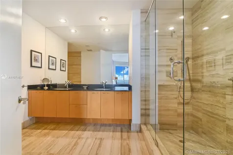 15811 Collins Avenue Sunny Isles Beach FL 33160