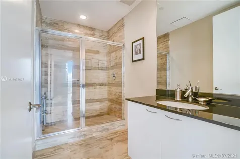 15811 Collins Avenue Sunny Isles Beach FL 33160