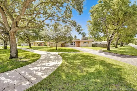 5301 Plantation Road Plantation FL 33317