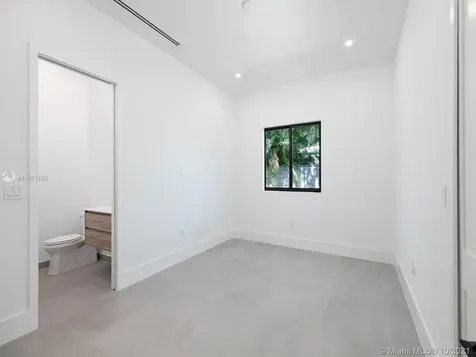 7901 SW 59th Avenue South Miami FL 33143