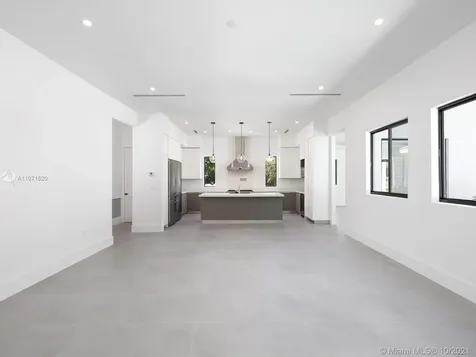 7901 SW 59th Avenue South Miami FL 33143