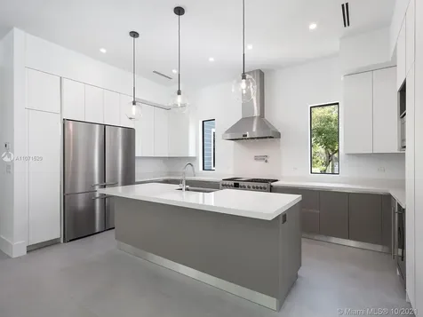 7901 SW 59th Avenue South Miami FL 33143